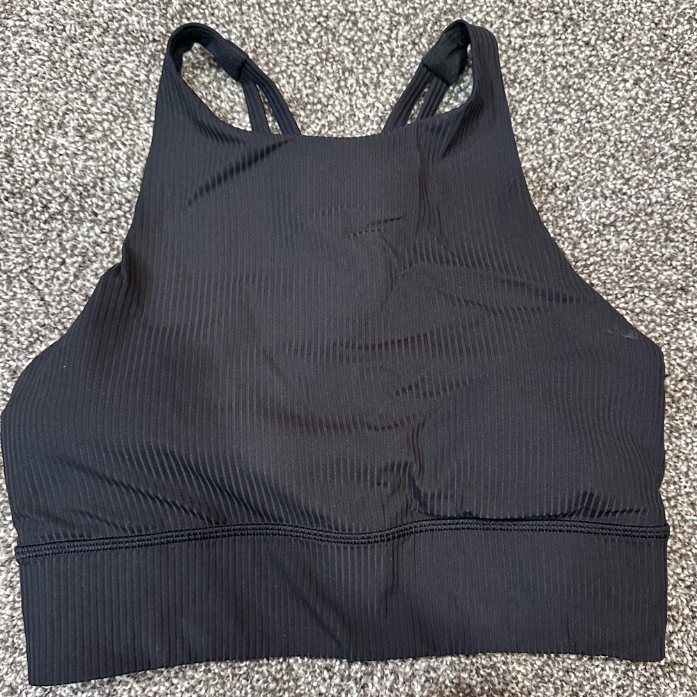 black lululemon high neck energy bra